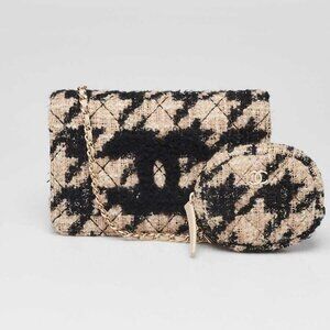 Chanel Beige/Black Houndstooth Tweed CC WOC Clutch Bag w/ Coin Pouch
